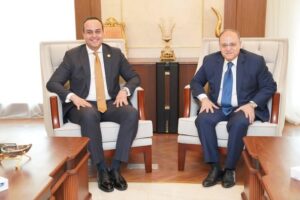 الرعاية الصحية والدواء المصرية بحثا تفعيل الشراكة مع الجانب الروسي في مجالات الطب النووي والعلاج الاشعاعي ولقاح السرطان 1 557784073 1360393559464394 3958597730647502631 n