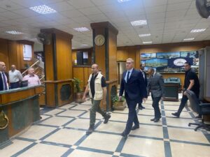 في زيارة مفاجئة .. وزير البترول والثروة المعدنية يتفقد سير العمل ومعدلات الأداء بشركة بدرالدين للبترول 1 561088972 1360371232799960 4722962426018963959 n