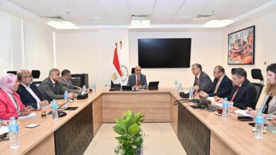 سويلم يبحث مع سفير هولندا بالقاهرة موقف عدد من مجالات التعاون المشترك وسُبل تعزيز هذا التعاون فى مجال الموارد المائية 4 571307781 1384089430428140 8961699190136666371 n