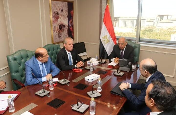 إنشاء مجمع صناعي متكامل لإنتاج الأسمدة العضوية واستخلاص المواد الحرجة والعناصر النادرة من خامات "الكاولين" و"الجلوكونيت " 1 FB IMG 1761299040082