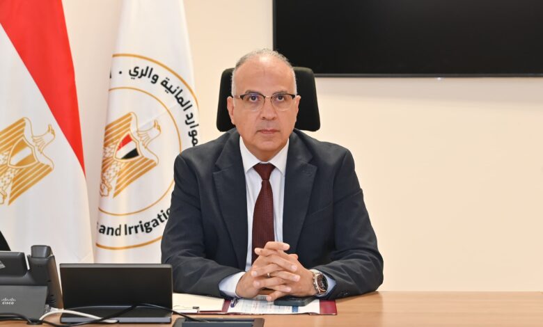 وزير الري يكشف عن خطة تأهيل حائط رشيد البحرى 1 IMG 20251008 WA0028