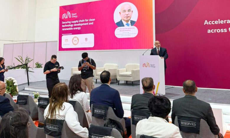 اقتصادية قناة السويس تشارك بالجلسة الافتتاحية للدورة ال34 لمؤتمر "مصر للطاقة Egypt Energy"* 1 IMG 20251014 WA0075