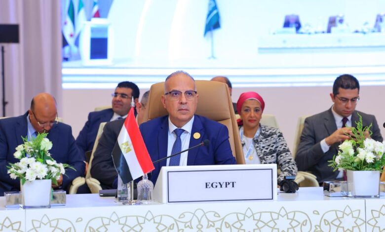 سويلم لوزراء المياه بالتعاون الإسلامي .. حريصون على نقل الخبرات المصرية لرفع كفاءة الكوادر الفنية بالدول الأعضاء 1 IMG 20251022 WA0063