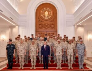 الرئيس ترأس اجتماع المجلس الأعلى للقوات المسلحة وهنأ الشعب والجيش بمناسبة الاحتفال بالذكرى 52 لإنتصارات أكتوبر المجيدة 1 Screenshot ٢٠٢٥١٠٠٥ ١٩٣٧٢٠