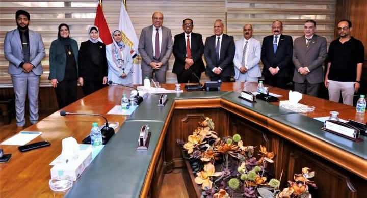 د. سامح الحفني : الأكاديمية المصرية لعلوم الطيران منارة علمية إقليمية 1 Screenshot ٢٠٢٥١٠٢١ ١٢٢٢٠٩