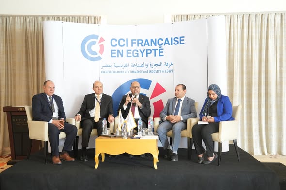 وزير العمل يستعرض أثر قانون العمل الجديد على مناخ الاستثمار بغرفة التجارة والصناعة الفرنسية بمصر 1 578246688 1395247789312304 6872908733561653281 n