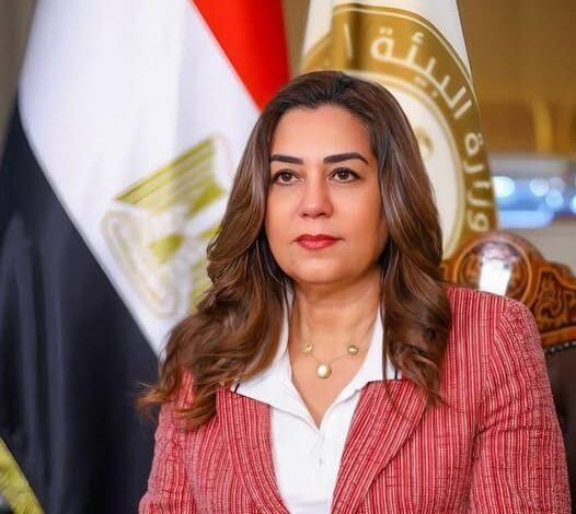 د.منال عوض : دعم القيادة السياسية وإيمانها بأولوية حماية البيئة السبب الرئيسي وراء النجاح في مواجهة التحديات البيئية 1 579193105 1396255202544896 3576248475321628244 n