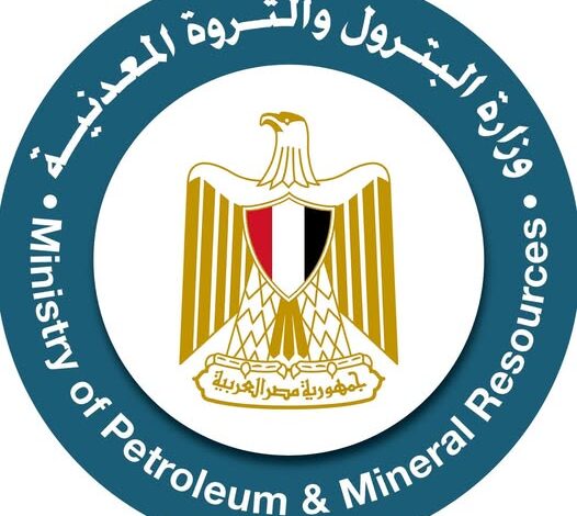 البترول تحقق في واقعة سقوط برج أحد أجهزة الحفر … وخروج اثنين من المصابين الثلاثة 1 580483292 1398088952361521 8451222679233468412 n