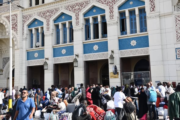 السكة الحديد : إنطلاق الرحلة الثانية والثلاثين ضمن مشروع "العودة الطوعية" للاشقاء السودانيين 1 582418281 1228377815992247 75173566762548782 n