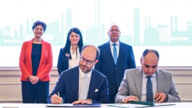 مصر توقّع مع الوكالة الفرنسية للتنمية وبنك الاستثمار الأوروبي اتفاق تمويل ميسر ومنحة بقيمة 53.8 مليون يورو (2.9 مليار جنيه) لتنفيذ برنامج الصناعات الخضراء المستدامة GSI 3 587938629 1408019571368459 3960079766636137001 n