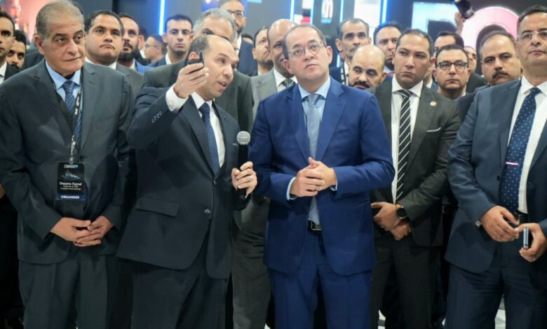 وزير المالية لممثلي شركات التكنولوجيا بمؤتمر «Cairo ICT»: إنشاء مراكز متميزة لخدمة العملاء تقدم خدمات استثنائية ترتكز على التكنولوجيا المتقدم 1 588844545 1407896151380801 5493790124614420118 n