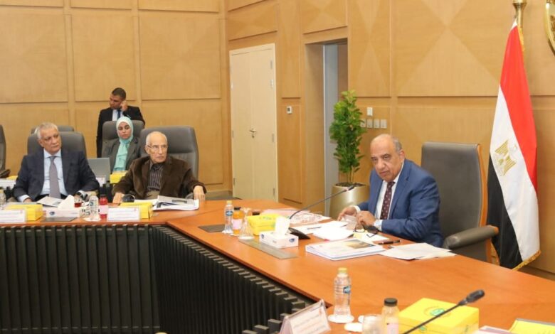 الجمعية العامة للقابضة لكهرباء مصر وشركاتها التابعة تعتمد .. 17,78 مليار جنيه حجم الاستثمارات و267 مليار ك.و.س طاقة مولدة بنسبة تطور 8.9 % لخدمة أكثر من 45 مليون مشترك 1 FB IMG 1762868306164
