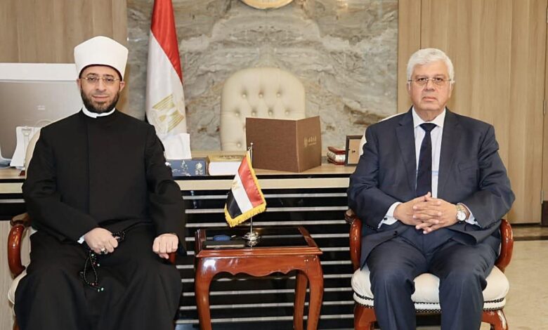 تعاون بين التعليم العالي والأوقاف لاستثمار بنك المعرفة لدعم الأئمة والدعاة وتعزيز المحتوى الدعوي الرقمي في مصر 1 FB IMG 1763025459611