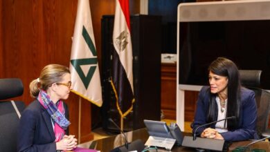 وزيرة التخطيط والتنمية الاقتصادية والتعاون الدولي تستقبل الرئيس التنفيذي لشركة بروباركو الاستثمارية الفرنسية لمناقشة تعزيز الشراكة لتمكين القطاع الخاص 2 FB IMG 1763803442092