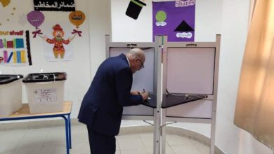 رئيس الهيئة العربية للتصنيع يُدلي بصوته في انتخابات مجلس النواب 4 FB IMG 1763974353017