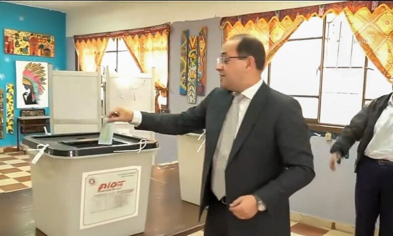 وزير المالية يدلي بصوته فى انتخابات مجلس النواب 1 FB IMG 1763986275981