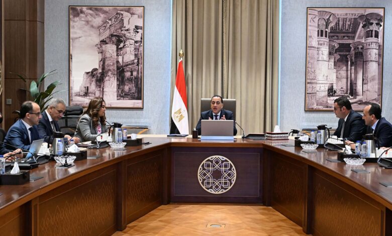 رئيس الوزراء يستعرض الموقف التنفيذي لحوكمة إجراءات التصالح وتقنين أراضي الدولة 1 597388569 1420883883415361 4236945965495400206 n 1