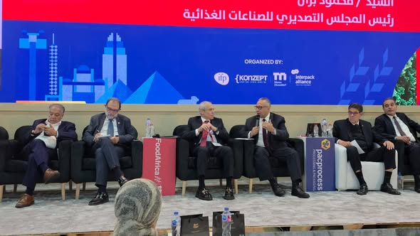 رئيس المجلس التصديري للصناعات الغذائية : طفرة سلامة الغذاء رفعت ثقة الاسواق الدولية في المنتج المصري وهى سبب زيادة الصادرات 1 597565503 1417019669791769 1923991103487531537 n