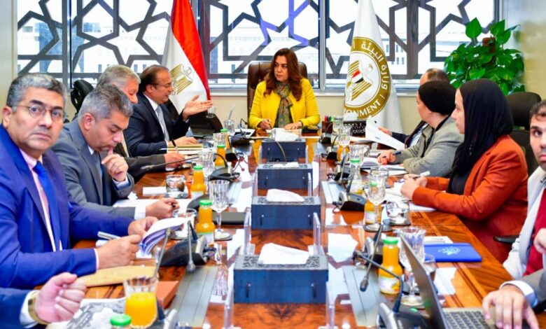 وزيرة البيئة تلتقي عدد من المستثمرين لدفع مسار الاستثمار المستدام بالمحميات الطبيعية 1 599791123 1428159926021090 4215414943914341828 n