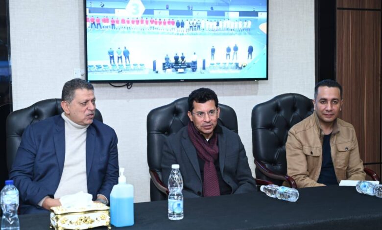 استعدادًا لأمم أفريقيا لليد 2026..وزير الشباب والرياضة يلتقي منتخب مصر قبل المشاركة في بطولة إسبانيا الدولية 1 605402874 1437176471786102 6184192310910517525 n