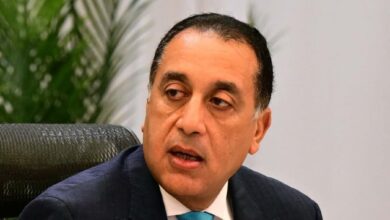 رئيس الوزراء يتابع تطورات حادث حريق سوق الخواجات بالمنصورة... وينعى الضحايا ويرجو للمصابين الشفاء العاجل 6 FB IMG 1764769176318 1