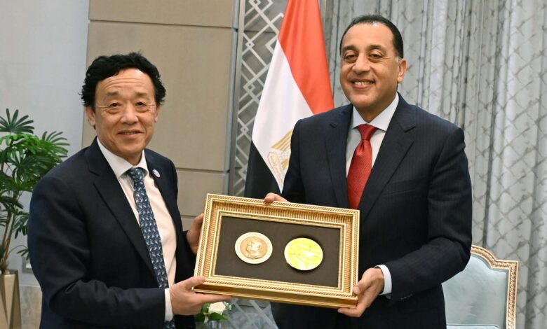 مدبولي يتسلم "ميدالية أغريكولا" أرفع أوسمة منظمة الأغذية والزراعة للأمم المتحدة (الفاو) الممنوحة إلى فخامة الرئيس عبد الفتاح السيسي 1 FB IMG 1765294252967