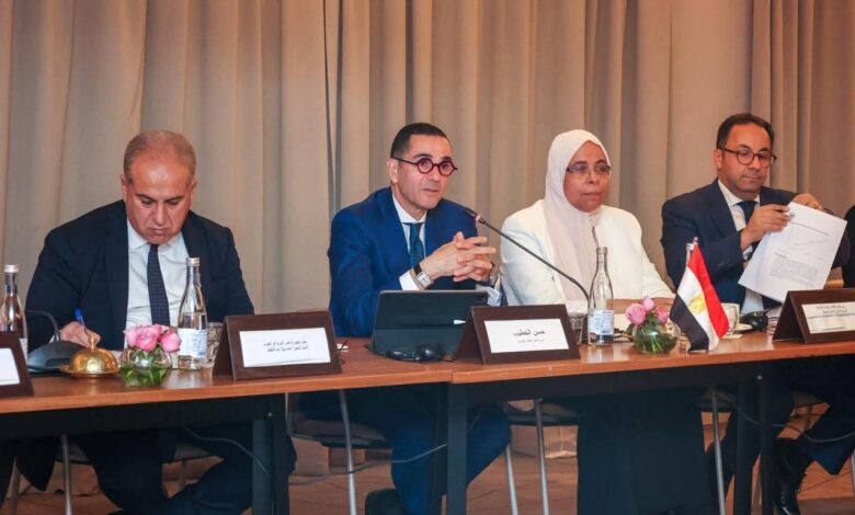 لتعزيز العلاقات الاقتصادية بين مصر و المغرب .. وزير الاستثمار والتجارة الخارجية ونظيره المغربي يترأسان اجتماعات الدورة الخامسة للجنة التجارية المصرية المغربية المشتركة 1 FB IMG 1765445334084
