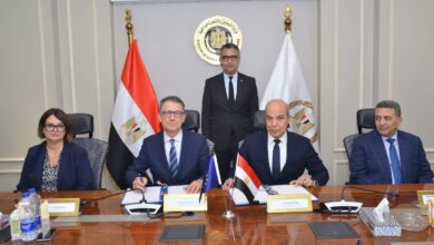 د. شريف فاروق يشهد مراسم توقيع بروتوكول تعاون بين الشركة القابضة للصوامع والوكالة الإيطالية للتعاون من أجل التنمية لدعم مشروعات الأمن الغذائي 2 FB IMG 1765458294092