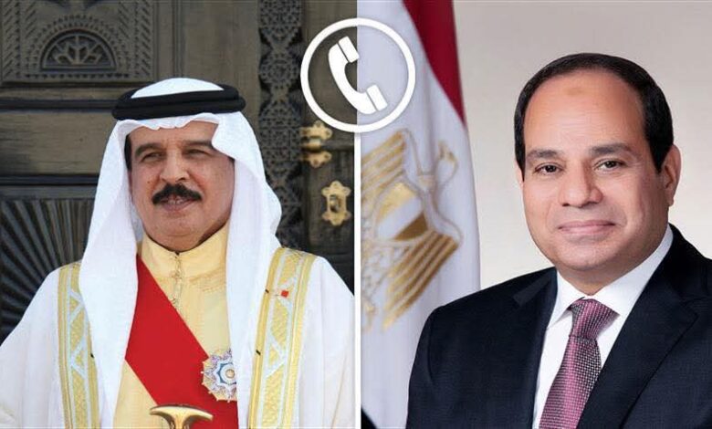 الرئيس عبد الفتاح السيسي يتلقى اتصالًا هاتفيًا من جلالة الملك حمد بن عيسى آل خليفة ملك مملكة البحرين الشقيقة 1 FB IMG 1765468457529