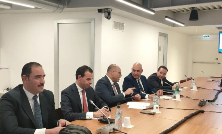 وزير العمل يلتقي رئيس اتحاد الحِرَف والمنشآت الصغيرة الإيطالي لتعزيز التعاون في التدريب المهني وتشغيل العمالة المصرية 1 FB IMG 1766050754096