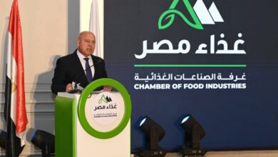 الفريق كامل الوزير يفتتح المؤتمر السنوي الرابع لغرفة الصناعات الغذائية (غذاء مصر) تحت عنوان "صناعة تنافسية...مستقبل مستدام" 4 FB IMG 1766063006441