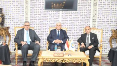 وزير التعليم العالي يفتتح مؤتمر لجنة قطاع السياحة والفنادق بالمجلس الأعلى للجامعات .. صناعة السياحة والتعليم السياحي في مصر 6 FB IMG 1766413287215