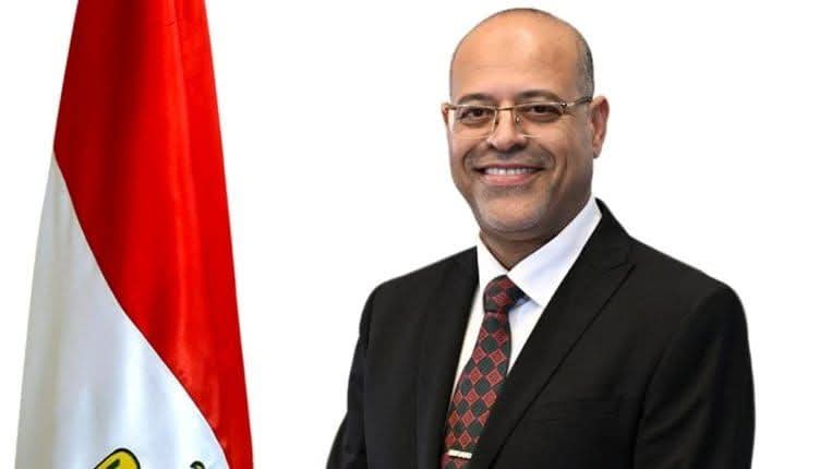 منحة عيد الميلاد المجيد ..وزير العمل يعلن صرف 299.2 مليون جنيه يستفيد منها 199,524 عاملًا على مستوى 27 محافظة 1 FB IMG 1767199154628