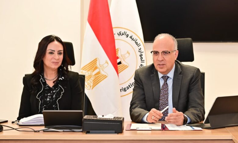 وزيرا الرى والتضامن الاجتماعي يبحثان التعاون فى تدوير ورد النيل 1 IMG 20251212 WA0008
