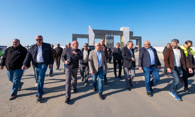 تمهيدًا للافتتاحات المرتقبة..جولة تفقدية لرئيس اقتصادية قناة السويس بالقنطرة غرب لمتابعة مستجدات المشروعات والبنية التحتية 1 IMG 20251218 WA0032