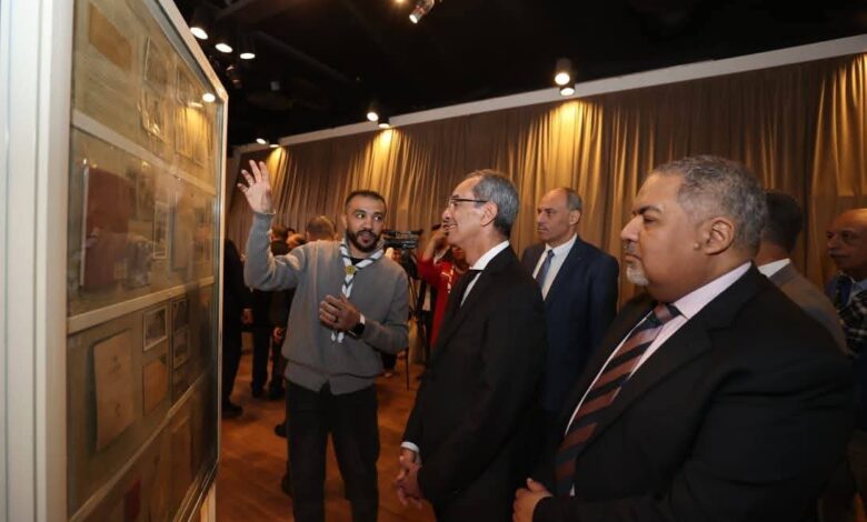في يوم البريد المصري.. وزير الاتصالات يتفقد أجنحة معرض الرواد السنوي لهواة جمع الطوابع 2026 1 FB IMG 1767462306003
