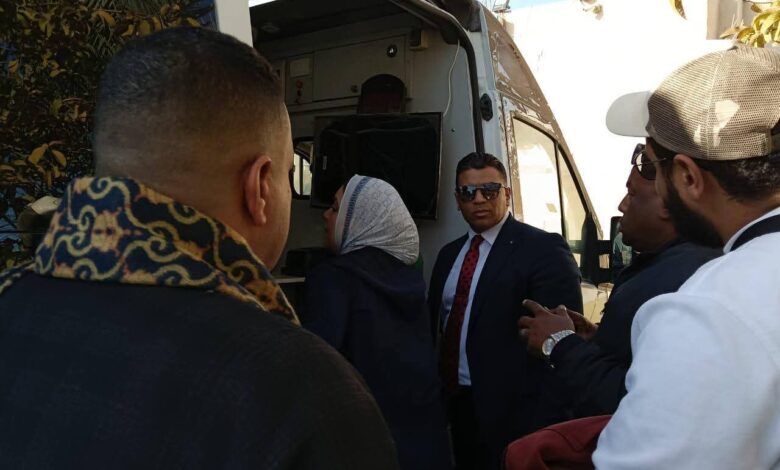 د.منال عوض : إزالة حالة بناء مخالف وإصدار 1247 معاملة متوقفة بالمركز التكنولوجي والتنسيق مع المواطنين لاستلامها بالهرم 1 FB IMG 1767517094045