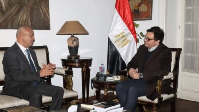 وزير الثقافة يستقبل النائب مصطفى بكري ويثمن تجربة فرقة «أناكوندا» المسرحية بقنا كنموذج مضيء لإبداع الأقاليم 2 FB IMG 1767630150076