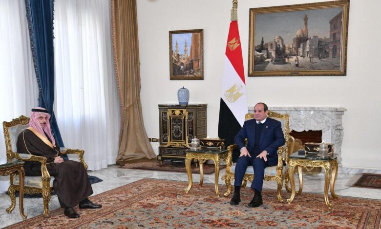 الرئيس عبد الفتاح السيسي استقبل اليوم الأمير فيصل بن فرحان آل سعود، وزير خارجية المملكة العربية السعودية 1 FB IMG 1767644508355