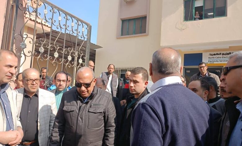 في زيارة ميدانية… وزير الكهرباء والطاقة المتجددة يتفقد إدارة شبكات وإيرادات كهرباء الخانكة وقطاع المرج والقلج التابع لشركة شمال القاهرة لتوزيع الكهرباء 1 FB IMG 1767801549705