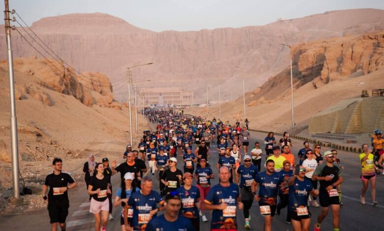 بمشاركة 50 عداء من مختلف الجنسيات.. إنطلاق مارثون مصر الدولي بالاقصر الـ 33 1 FB IMG 1768048051463