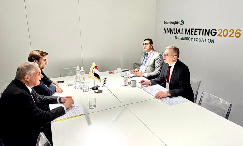 وزير البترول يبحث مع رئيس "سايبم" الإيطالية تعزيز التعاون بمشروعات تنمية الحقول والتحول الطاقي 1 IMG 20260131 WA0011