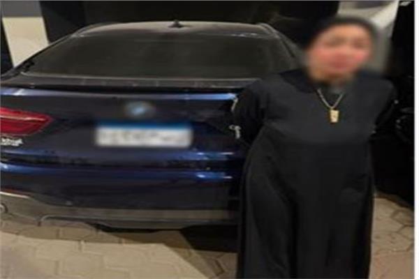 مطاردة انتهت بمأساة.. ضبط المتهمة بدهس عامل بسبب فاتورة محل حلويات شهير 1 20260213122401028