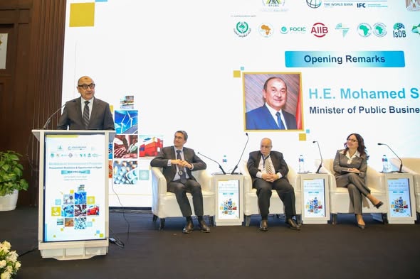 خلال ندوة نظمها البنك الدولي بالتعاون مع الاتحاد الأفريقي لمنظمات مقاولي التشييد.. وزير قطاع الأعمال العام يستعرض فرصًا واعدة للشراكة والاستثمار والتوسع الخارجي لشركات المقاولات التابعة 1 624907681 1468683621968720 7159583765013550601 n