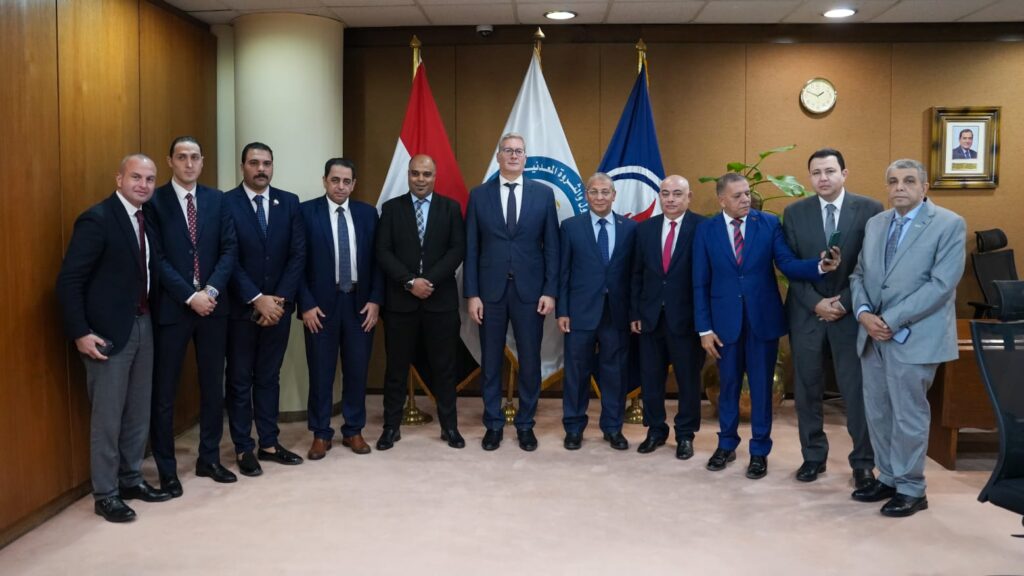 وزير البترول يعتمد الموازنات الاستثمارية لشركتي التعاون للبترول وأسيوط لتكرير البترول 6 68510e50 f821 4863 8bfd 25c6fc4d0c38