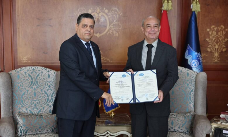 المجلس الوطني للاعتماد يسلم شهادة الاعتماد الدولي" ISO 17024" لمركز التدريب المهني التابع لهيئة قناة السويس ببورسعيد 1 FB IMG 1770128796226