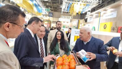 بمشاركة 99 شركة.. وزير الزراعة يفتتح الجناح المصري بمعرض "فروت لوجستيكا" ببرلين 5 FB IMG 1770225439062