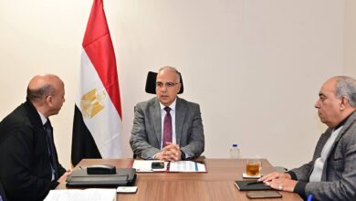 الدكتور سويلم يستعرض مقترحات تطوير "مركز التنبؤ بالفيضان في أعالى النيل بقطاع مياه النيل" و"مركز التنبؤ بالفيضان بقطاع الإدارة الاستراتيجية" 4 FB IMG 1770278044110
