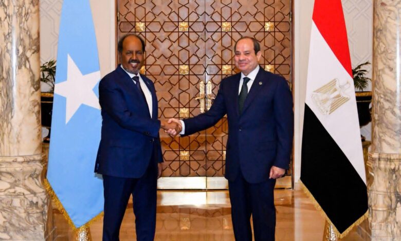 الرئيس عبد الفتاح السيسي استقبل الرئيس الدكتور حسن شيخ محمود، رئيس جمهورية الصومال الفيدرالية الشقيقة 1 FB IMG 1770577825081