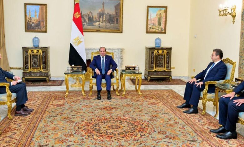 الرئيس عبد الفتاح السيسي استقبل رئيس جهاز الاستخبارات الخارجية بروسيا الاتحادية 1 FB IMG 1770818378821